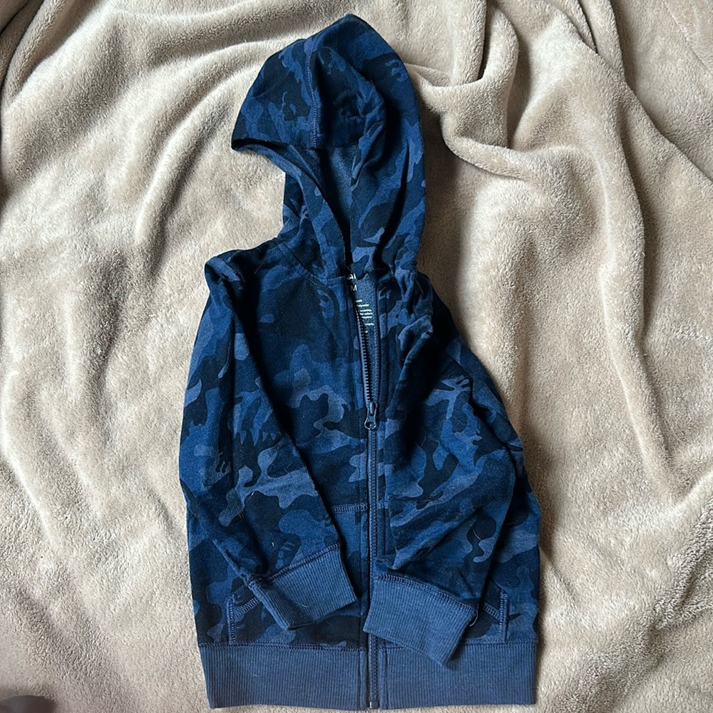 24M blue camouflage zip up hooded sweatshirt